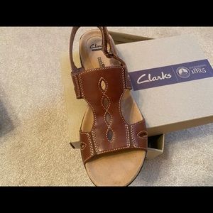 Clarks size 9 sandals black pair and brown pair